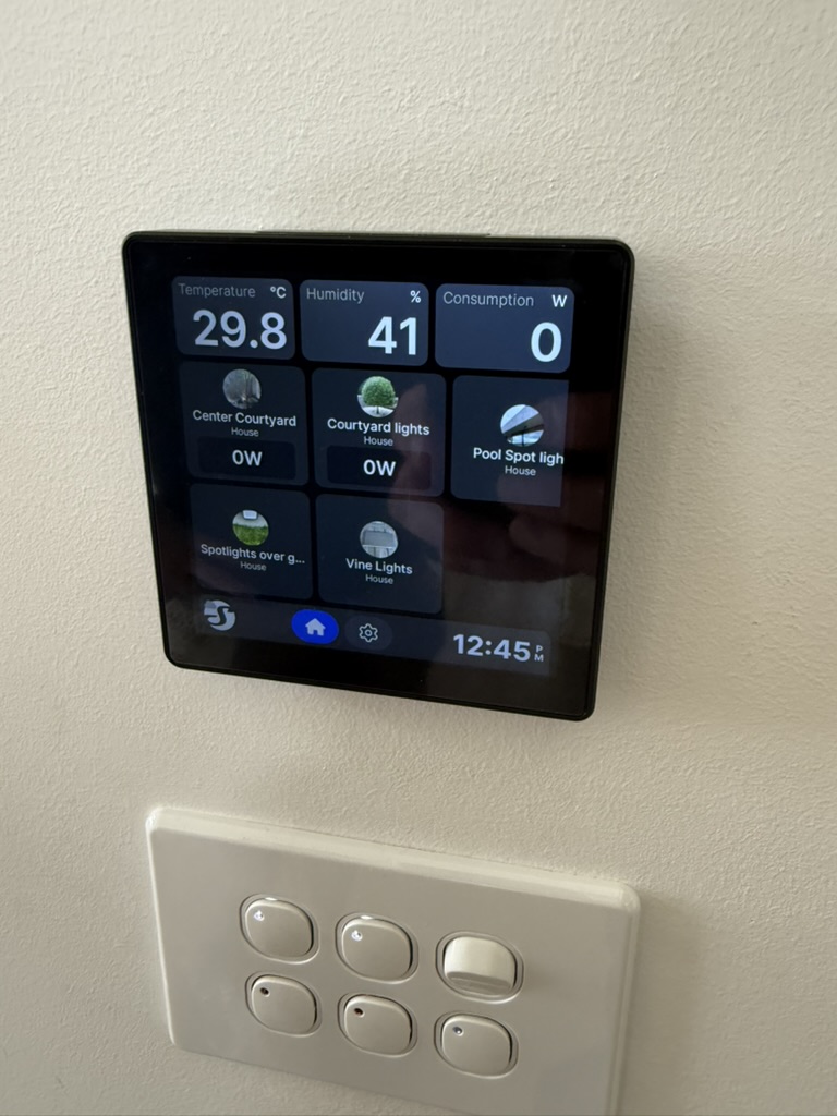 Smart home climate control panel